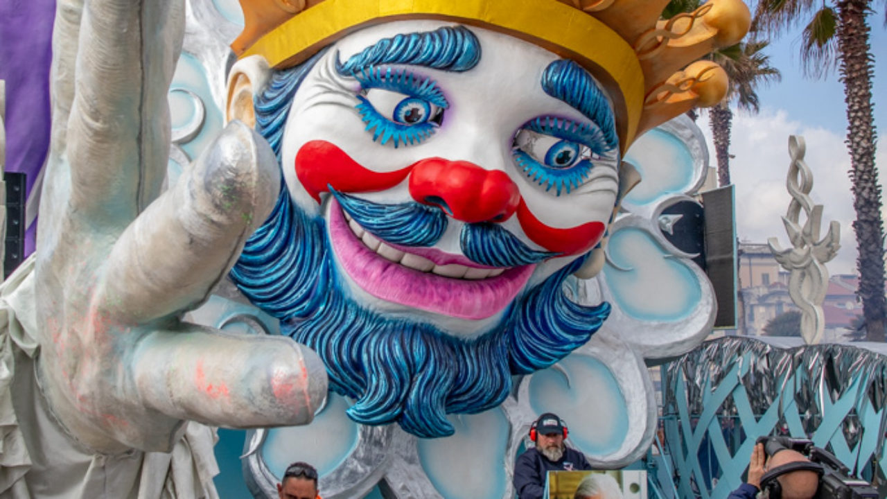 Day 147 - Viareggio, Italy - Carnival in Viareggio | the Wandering Hedonist